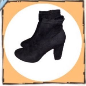 [#1038] LANE BRYANT |BLACK FAUX SUEDE BOOTIES| 11W